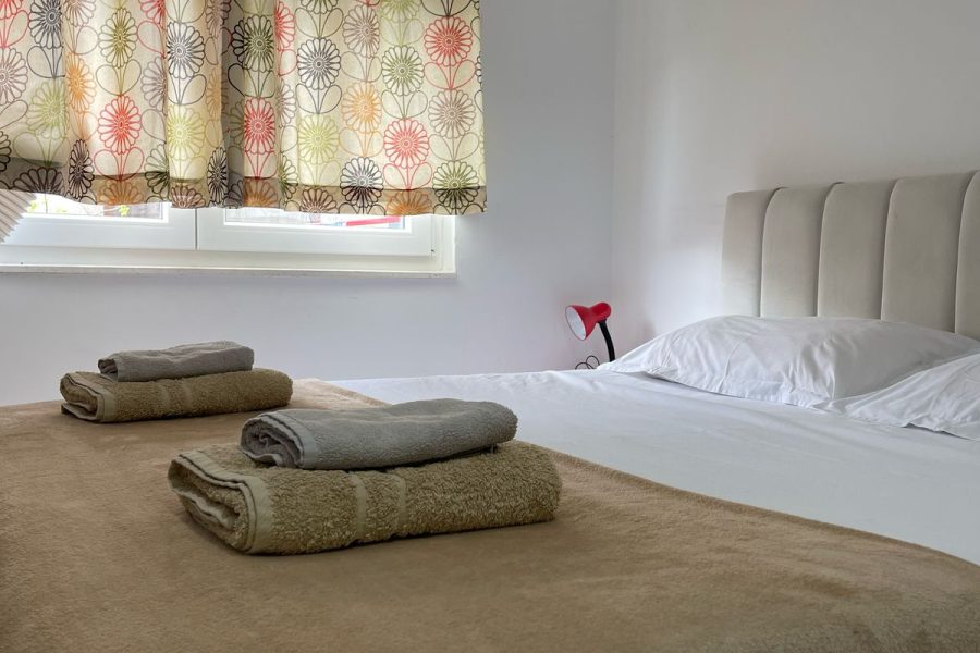 BonBon 2 – Quiet Central Studio